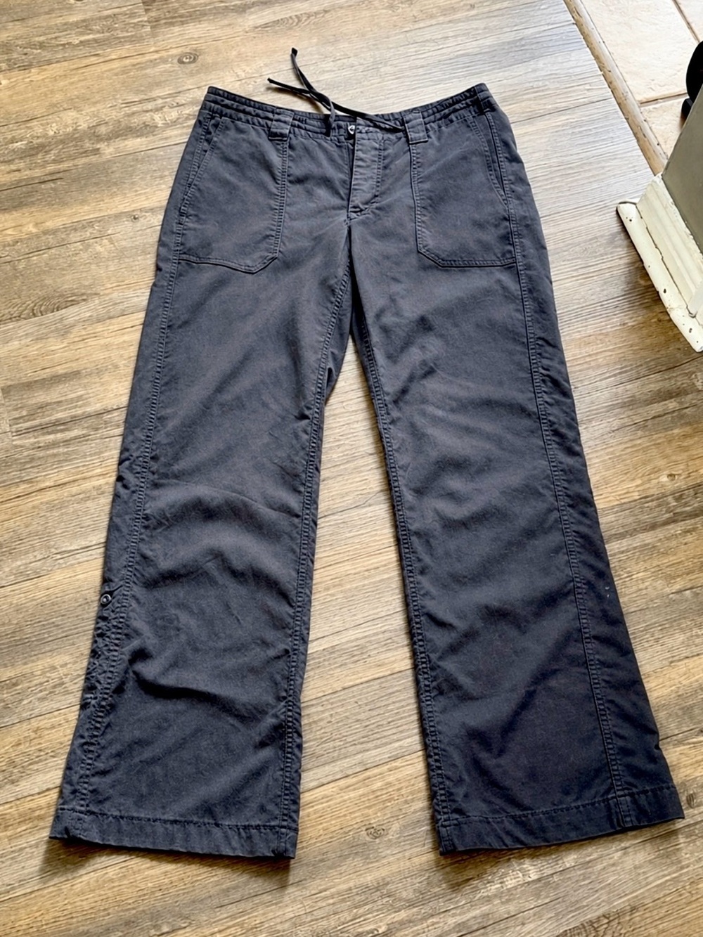 Patagonia black outdoor hiking pants size 8